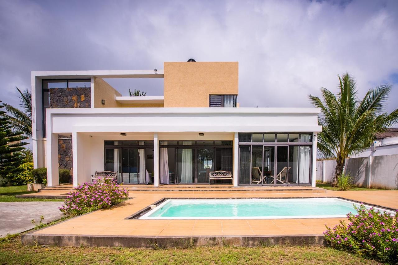 Villa Fitz: Sunlit Beach Getaway W/ Pool + Wifi 贝尔马尔 外观 照片